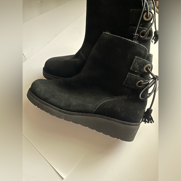 Koolaburra by UGG Lomia Short Women's Wedge Winter Boots - Picture 7 of 8